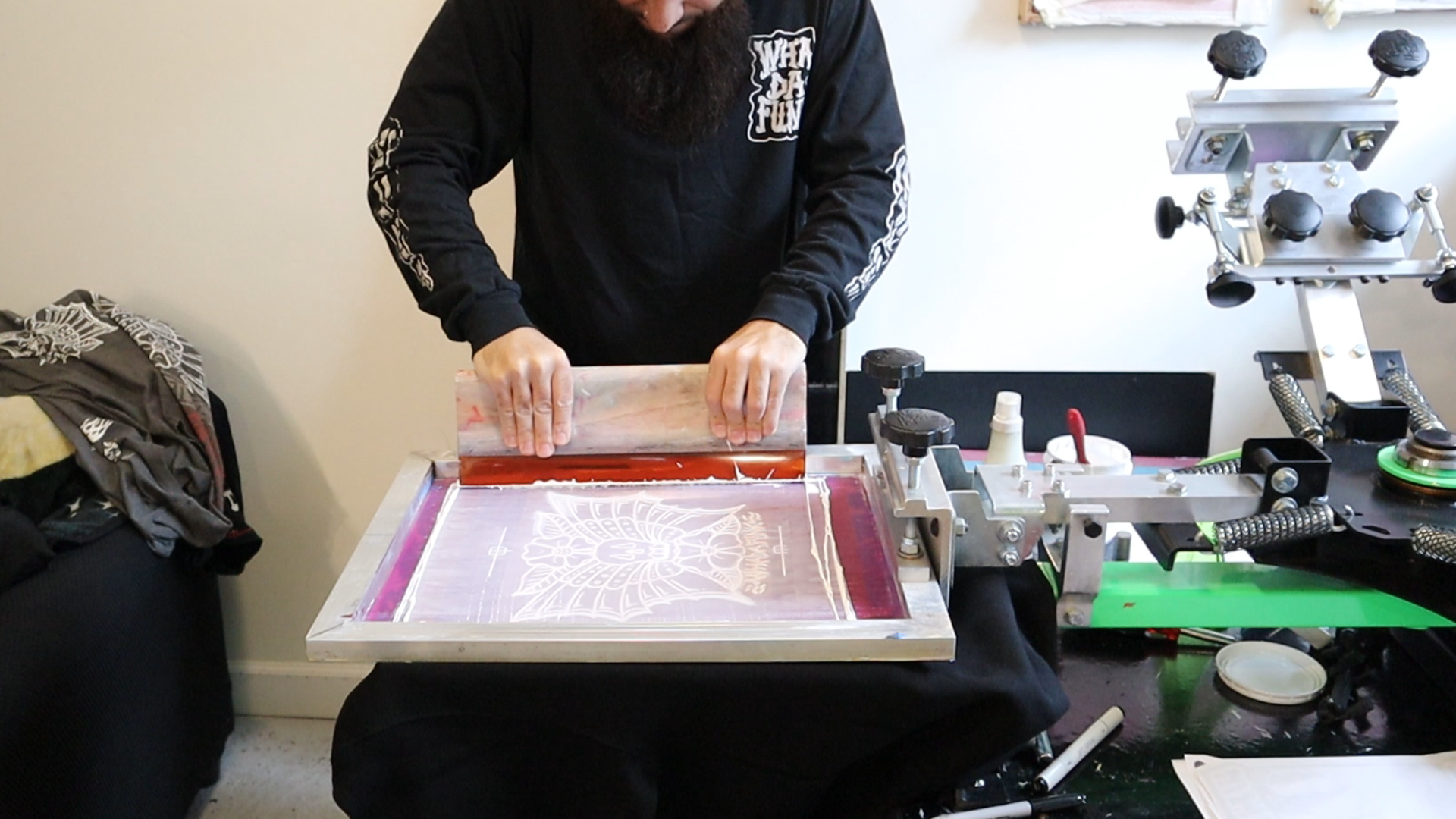 HOW TO SCREEN PRINT HOODIES